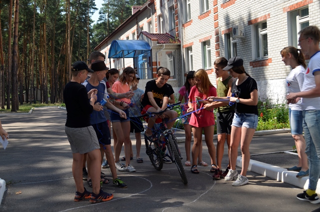 В период с 24 по 31 июля 2017 года специалисты ГБУ ВО «Центр психолого-педагогической поддержки и развития детей» провели мероприятия, направленные на пропаганду здорового образа жизни, а также профилактику употребления ПАВ для отдыхающих в детских оздоро